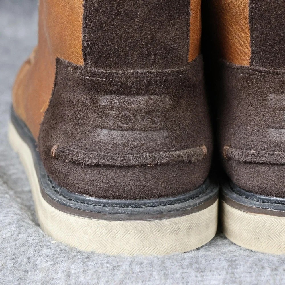 TOMS Boots Mens Size 10.5 Brown Leather Chukka Ankle Lace Up Plaid Lined